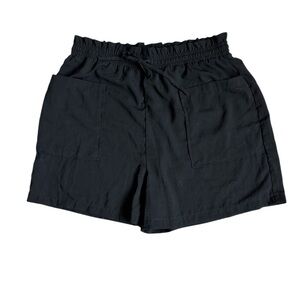Vero Moda Black Elastic-Waist Patch Pocket Shorts
